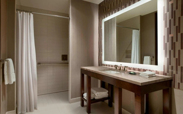 The Westin Phoenix Downtown