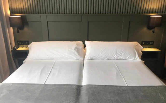 Nuria Hotel