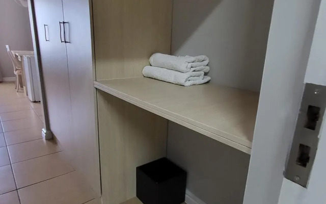 Shalimar Gardens Hotel