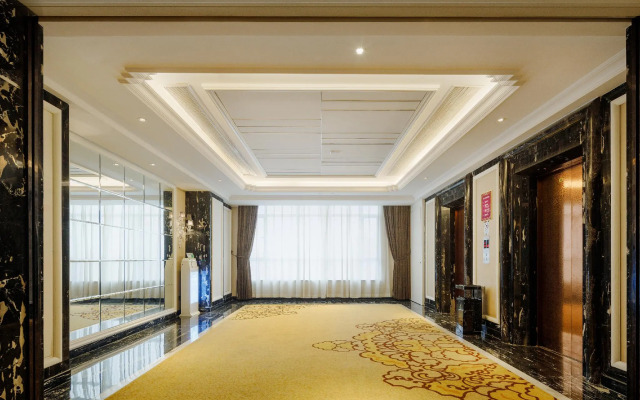 Guangzhou Daxin International Hotel
