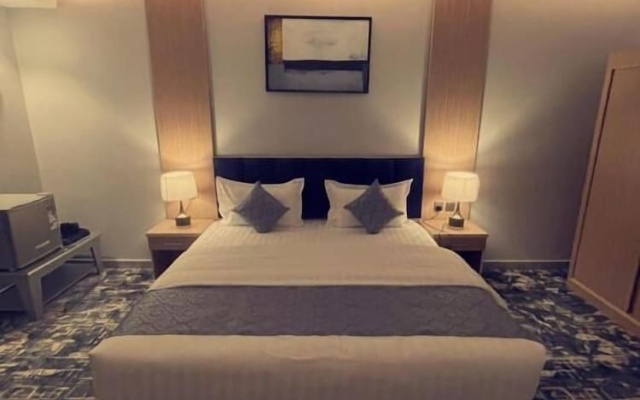 Pearly Hotel