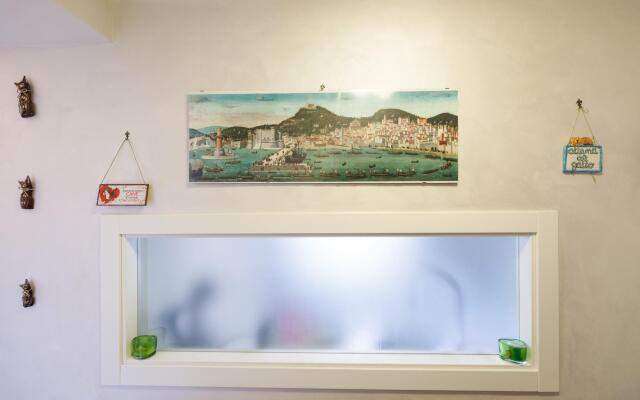 Duomo 77 in Napoli with 2 bedrooms and 2 bathrooms