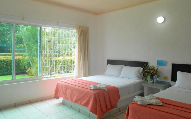 Hotel Parotas Manzanillo