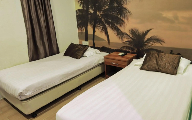 Rain Forest Hotel