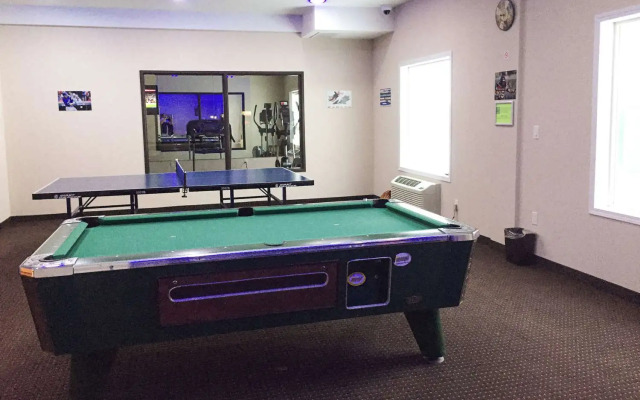 Comfort Inn & Suites