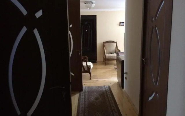 House Mon Amie