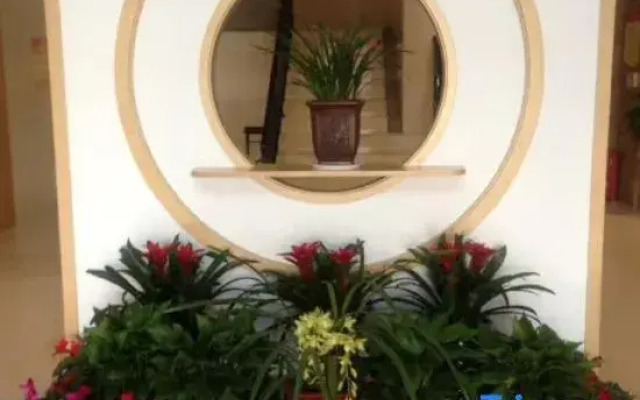 Starway Hotel Luan Shucheng Saifu