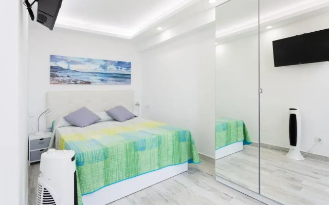 63 Los Cristianos Apartment, First Sea Line, Parking