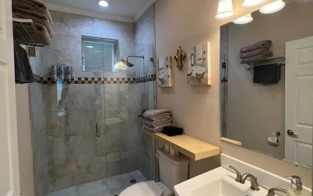 Tise Plaza Condos