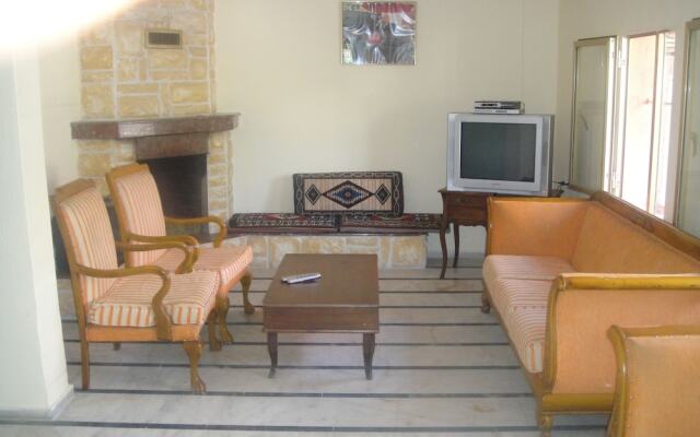 Zeybek Hotel