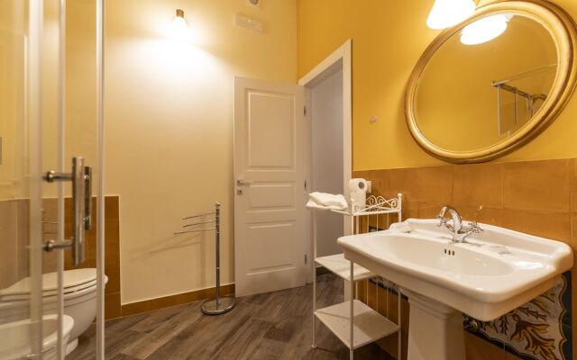 Via Carlo De Cesare 56 - Camera 2