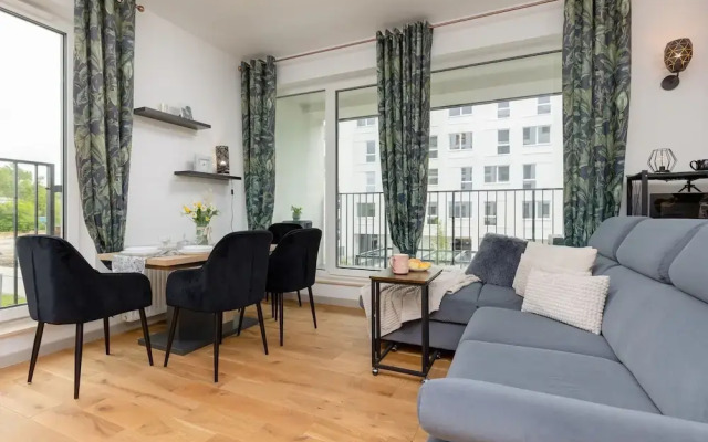 Apartment Kotsisa + Parking by Renters