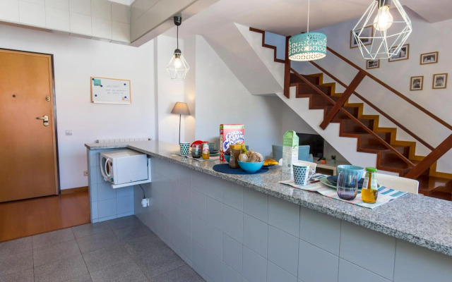 Sunset Relaxing Apt with terrace, parking & bikes