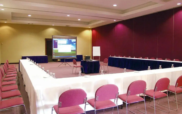 Reef Yucatan Hotel and Convention Center All Inclusive