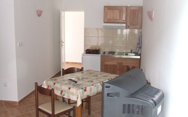 Apartments Lazović