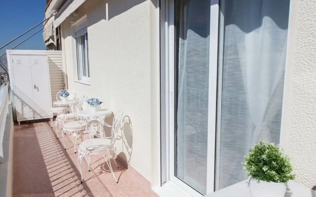 Beautiful Penthouse view to Acropolis