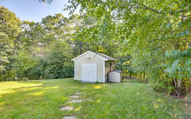 Westerly Vacation Home: Town Beach Access