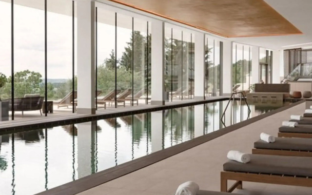 Royal Champagne Hotel & Spa