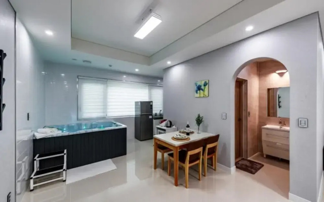 Chuncheon Plan B Pool Villa