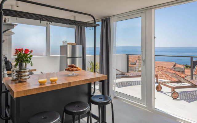 Apartments Left & Right with jacuzzi, 4 stars