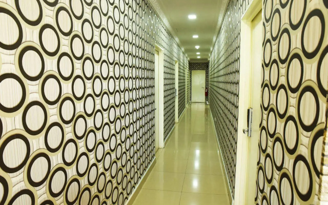 Royale City Hotel