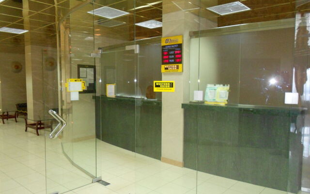 Hotel Mir