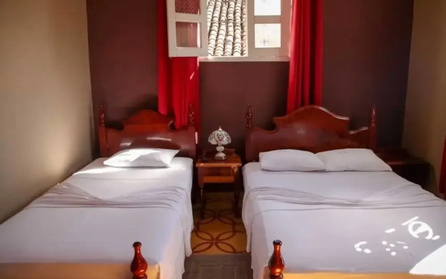 Sombrilla ft Mansion Cantero - Adults Only