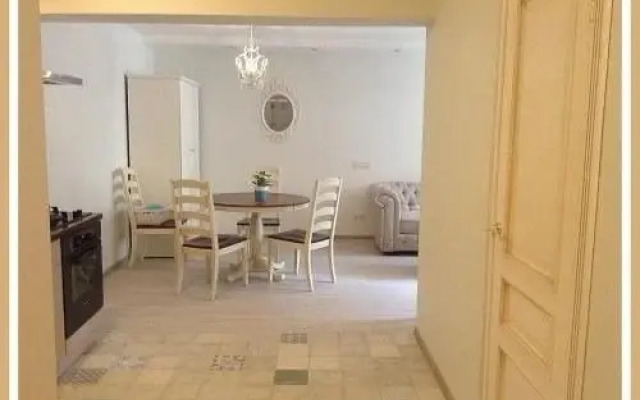Spot inn Latako Apartment