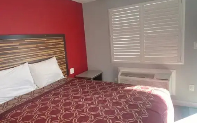 plaza inn motel