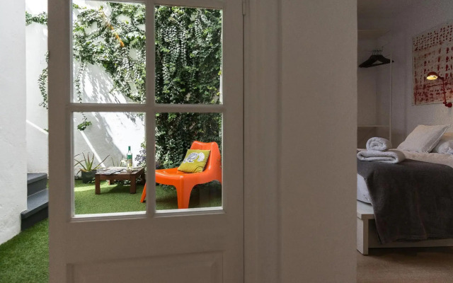 Cheap & Chic Hotel