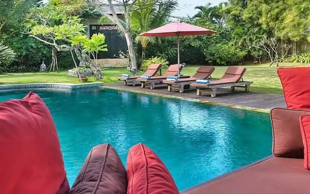 Villa Anyar