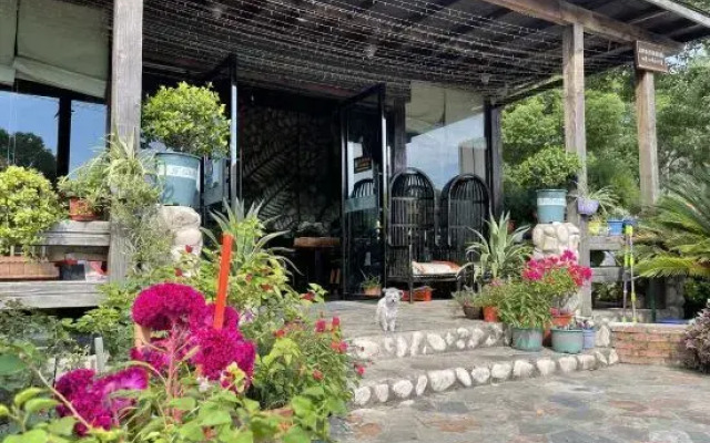 Plantain Inn