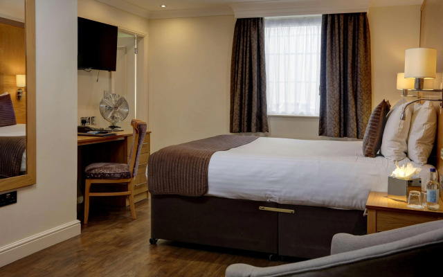 Crowne Plaza East Midlands Airport by IHG
