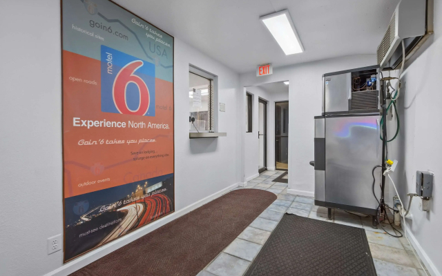 Motel 6 Normal, IL - Bloomington Area