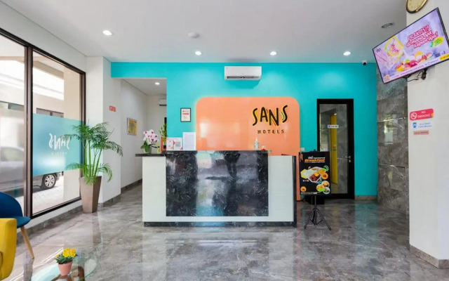 Sans Hotel Rajawali Surabaya