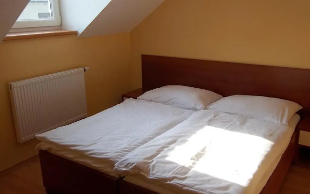Penzion a restaurace Blatenský dvůr