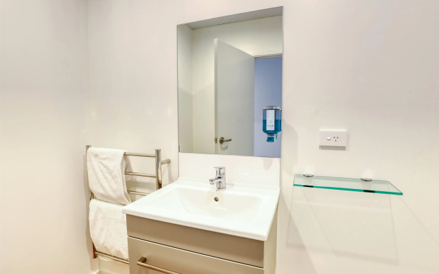 Ramada Suites by Wyndham Auckland Manukau Pacific Centre