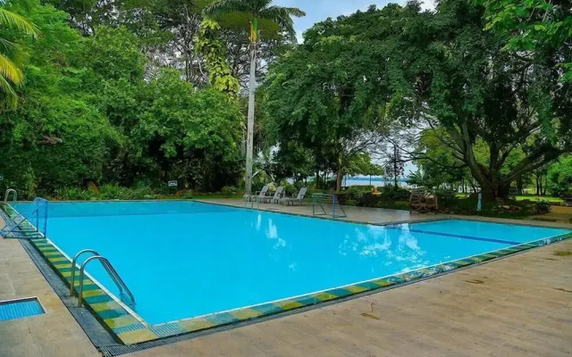 Miridiya Lake Resort