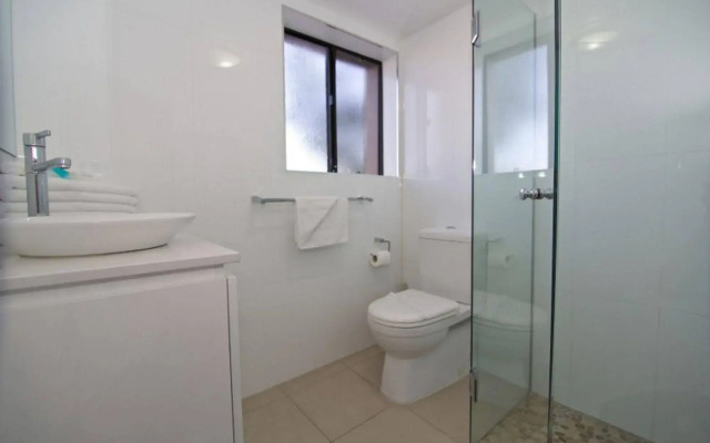 Burleigh on the Beach Holiday Apartments