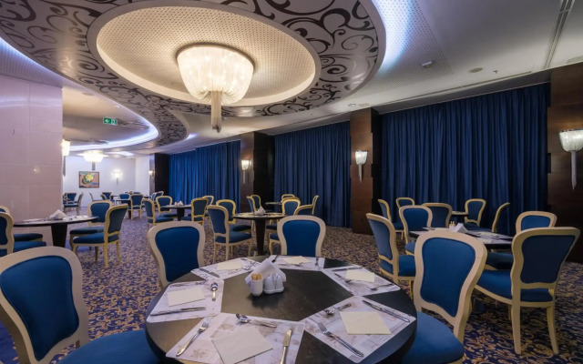 Malak Regency Hotel