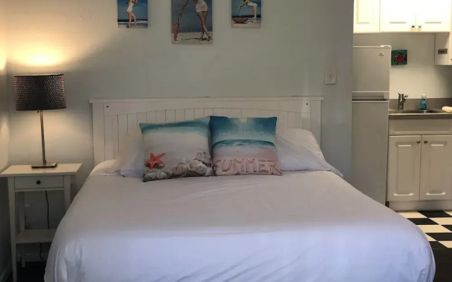 Sabal Palms Inn