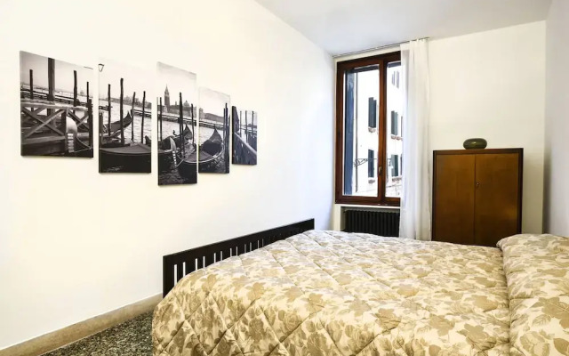 Santa Maria Formosa Apartments