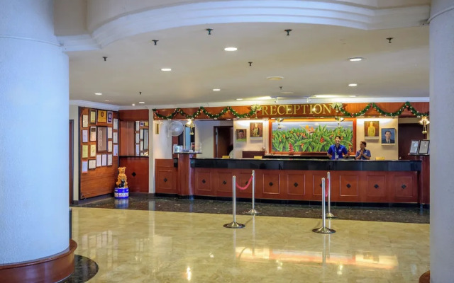 Rainbow Paradise Beach Resort by LWE