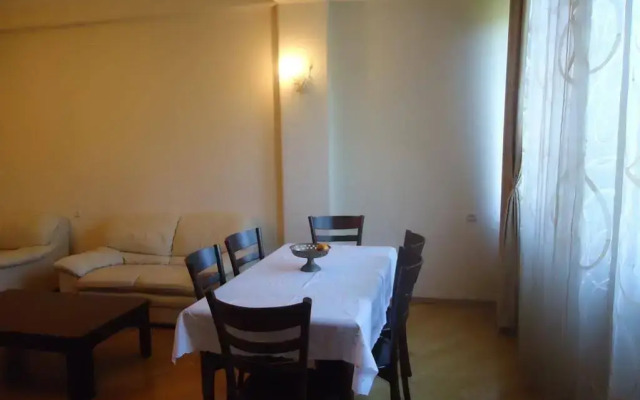 Verahouse Apartment in Tbilisi