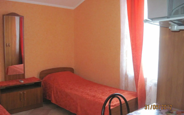 Liana Guest House