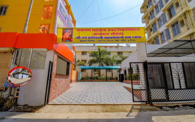 FabHotel Apricot Premier