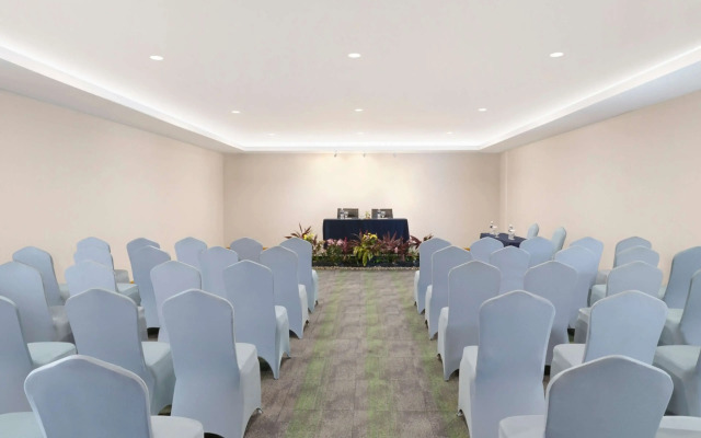 Golden Tulip Springhill Lampung