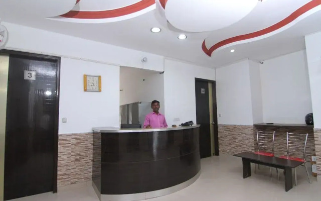 Oyo 18557 Palam Residency