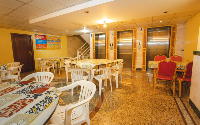 OYO 532 Shoaa Al Shaab