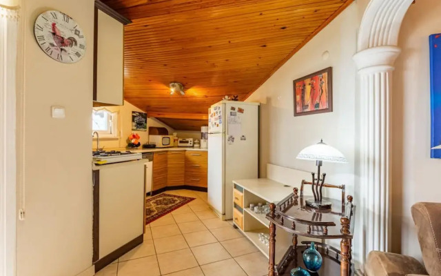 Amazing House With Sea View in Bakirkoy